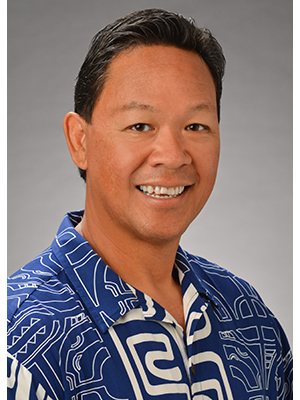 Sam Moku headshot